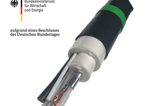 PSG Plus Extruded Hybrid all-in-one verwarmde samplelijn met geïntegreerde elektrische en pneumatische aansluitingen voor verwarmde gassonde